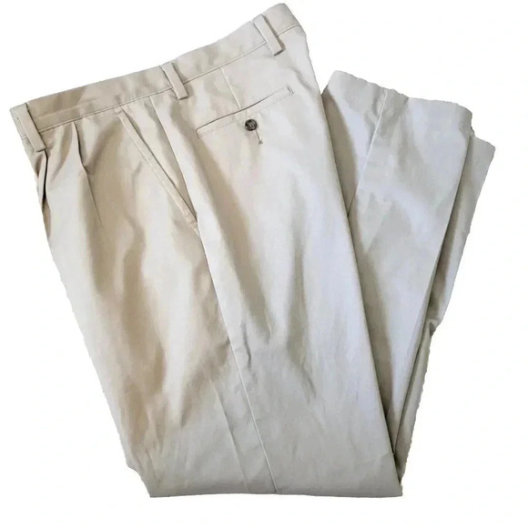 Dockers D3 Khaki Pants 36" x 32" Men's Pleated Front Classic Fit - Picture 1 of 3